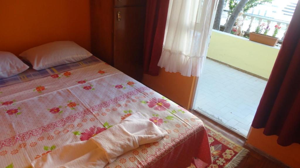 Eysan Pansiyon Akcay  Room photo